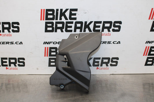 23 YAMAHA YZF R3 ENGINE SPROCKET COVER BB806