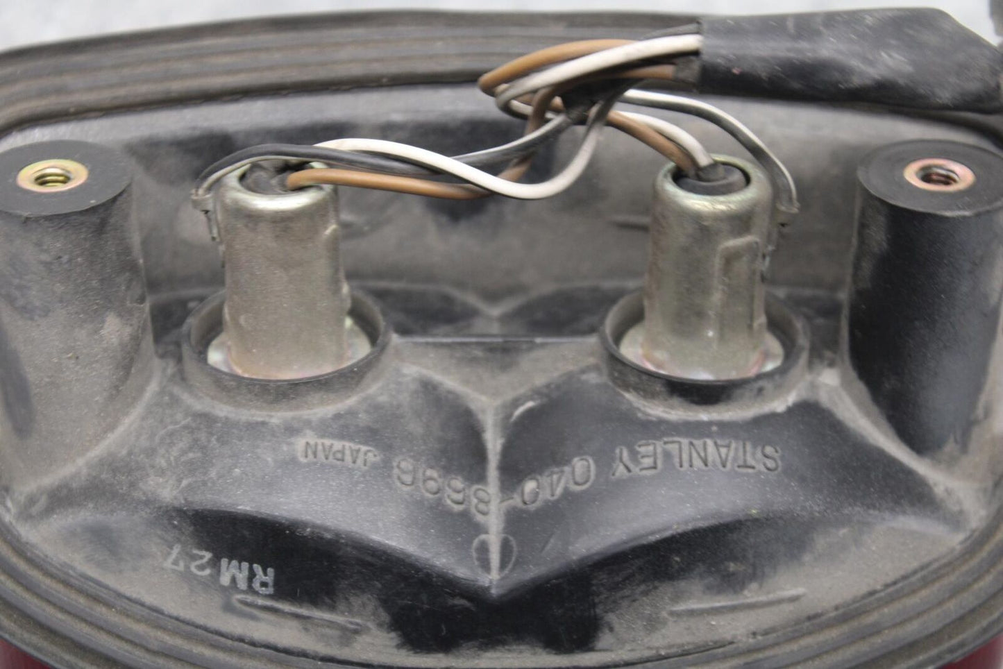 04-09 SUZUKI GS 500 FH GS500F REAR TAIL TAILLIGHT BACK BRAKE LIGHT BB97