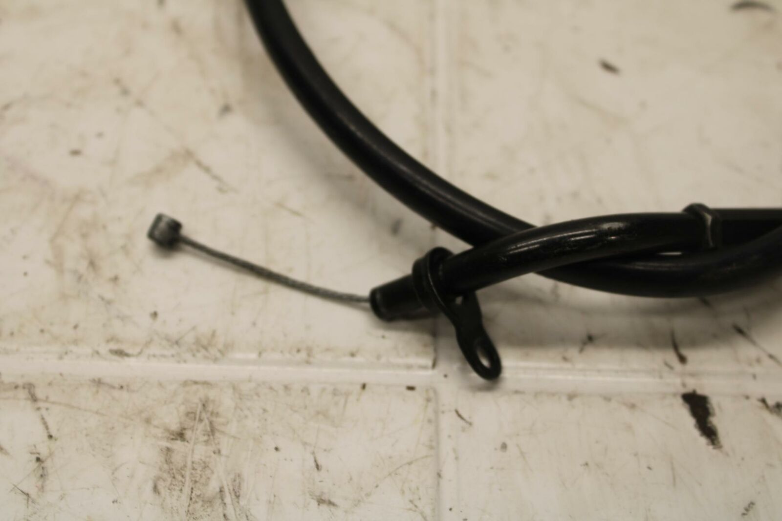 89-90 SUZUKI GSXR750L THROTTLE CABLES LINES BB24