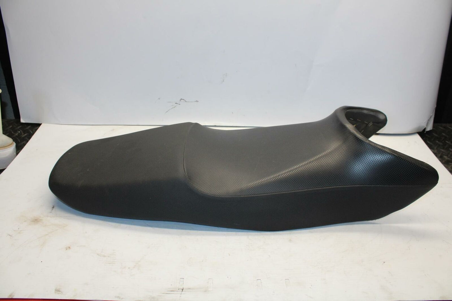 04-09 SUZUKI GS500F FRONT REAR SEAT SADDLE BB261
