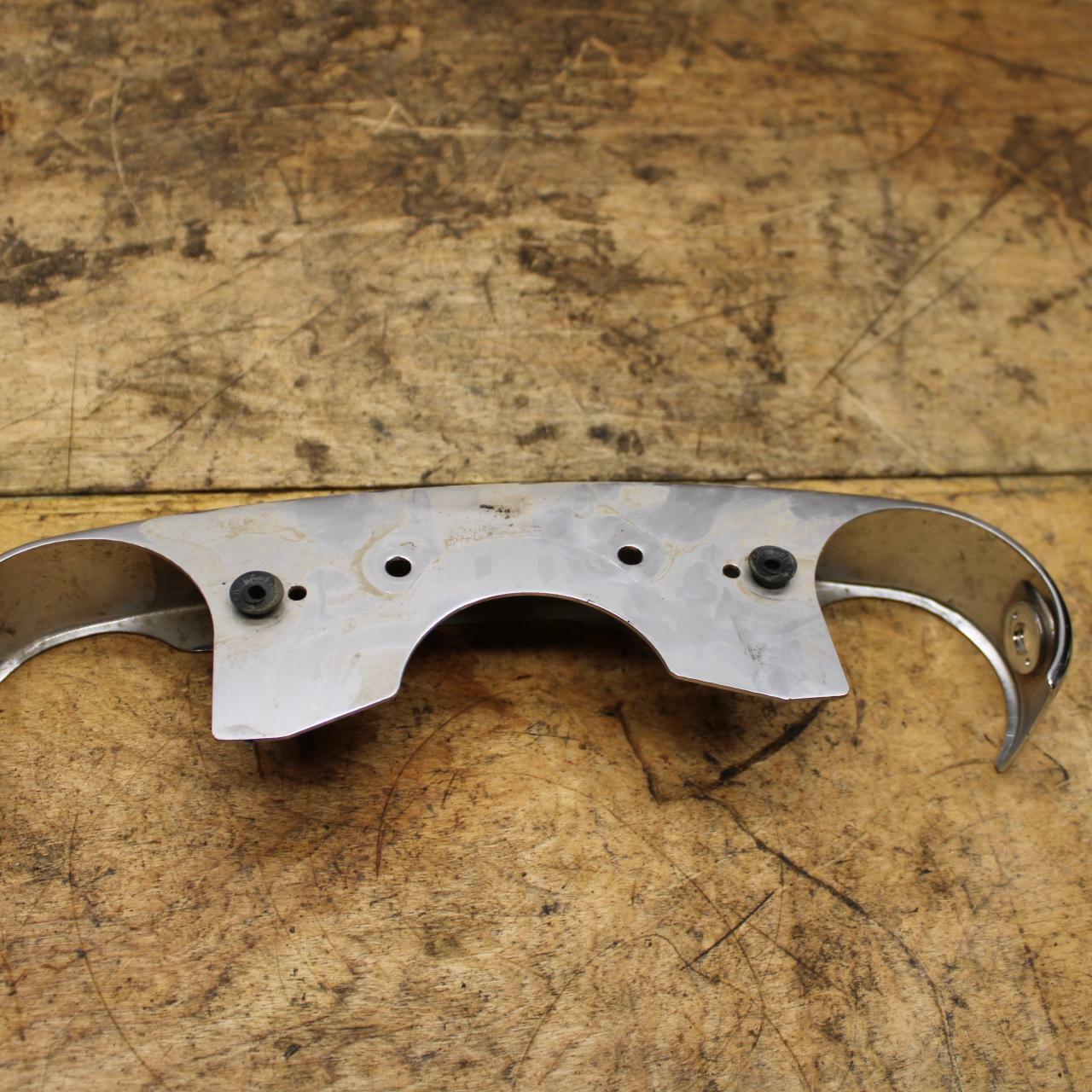 05-08 KAWASAKI VULCAN 1500 VN1500N CLASSIC FRONT FORK LOWER COVERS GUARDS BB343