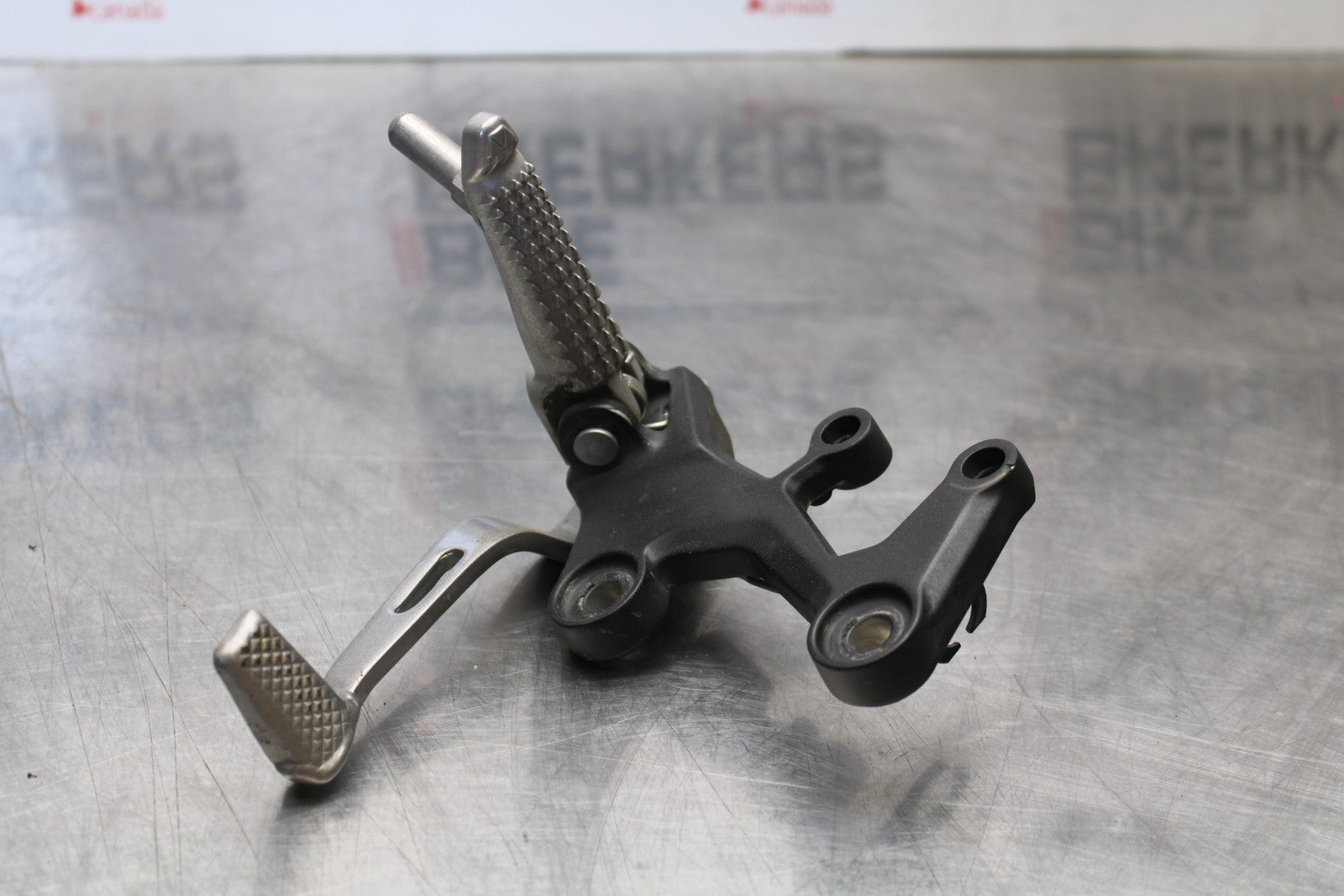 18-23 KAWASAKI NINJA 400 EX400 ABS RIGHT REARSET REAR SET FOOT PEG REST BB177