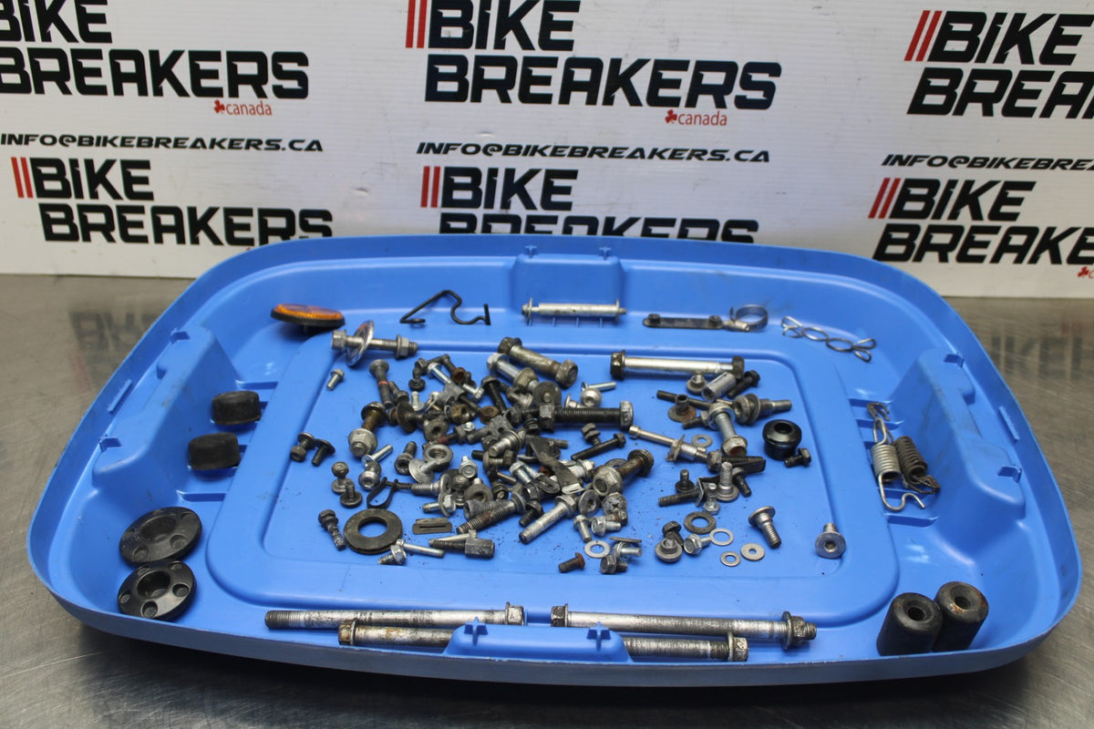 09 KAWASAKI NINJA 250R BOLTS HARDWARE MOTOR SCREWS BB824
