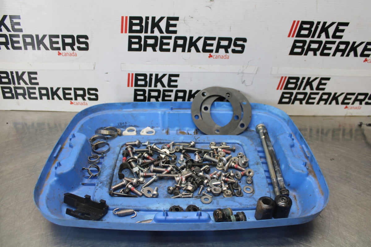 13-18 KAWASAKI NINJA ZX6R  MOUNTING BOLTS HARDWARE SCREWS BB908