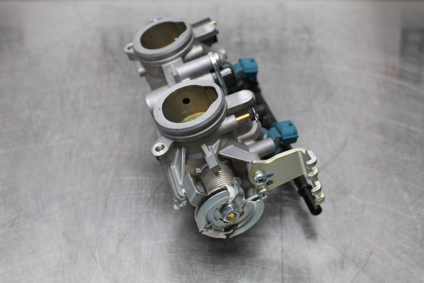 22-25 YAMAHA YZF R7 MAIN FUEL INJECTORS / THROTTLE BODIES  BB176