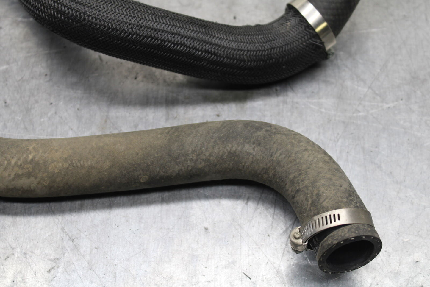 11-24 SUZUKI GSXR750 RADIATOR HOSES ENGINE COOLANT WATER PIPES HOSE  BB714