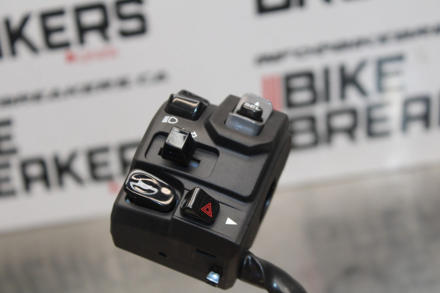 23-24 KAWASAKI NINJA ZX14R LEFT CLIP ON HANDLE HORN SIGNALS SWITCHES BB764