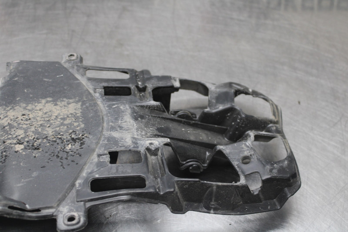 11-24 SUZUKI GSXR750 REAR BACK TAIL UNDERTAIL BATTERY TRAY PLASTIC BB879