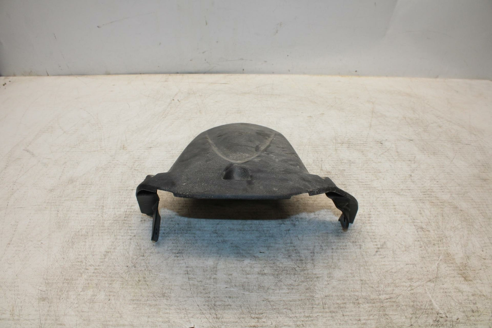 11-19 SUZUKI GSXR600 REAR BACK WHEEL TIRE HUGGER FENDER BB371