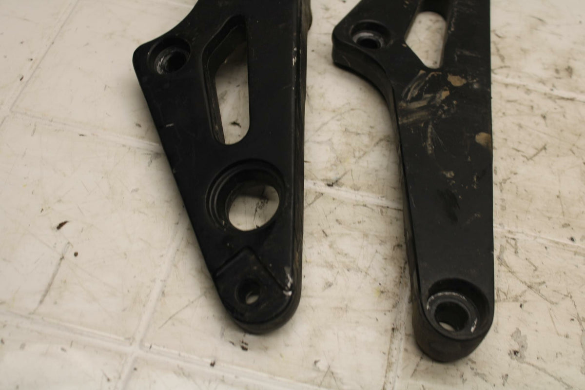 79-81 YAMAHA XS1100S LEFT RIGHT REARSET REAR SET DRIVER PEG BRACKETS BB401