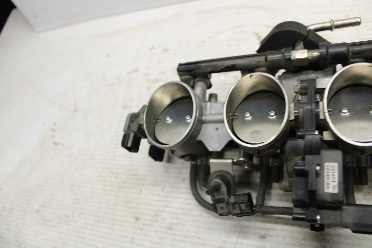 13-18 KAWASAKI NINJA ZX6R MAIN FUEL INJECTORS / THROTTLE BODIES BB304