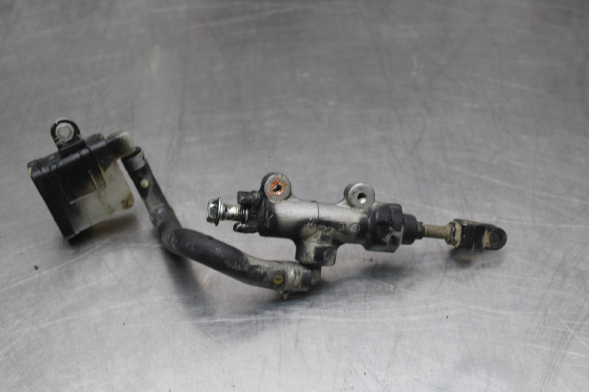 08-09 SUZUKI GSXR750 REAR BACK BRAKE MASTER CYLINDER W RESERVOIR BB854