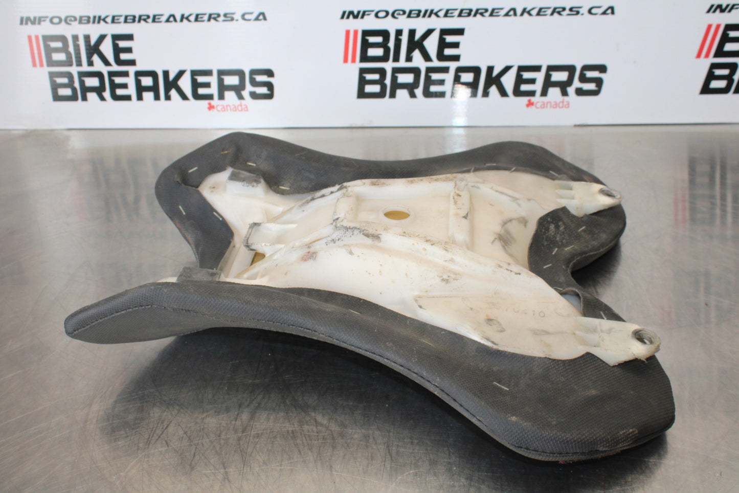 07-08 YAMAHA YZF R1 HT MOTO AFTERMARKET FRONT DRIVERS SEAT BB160