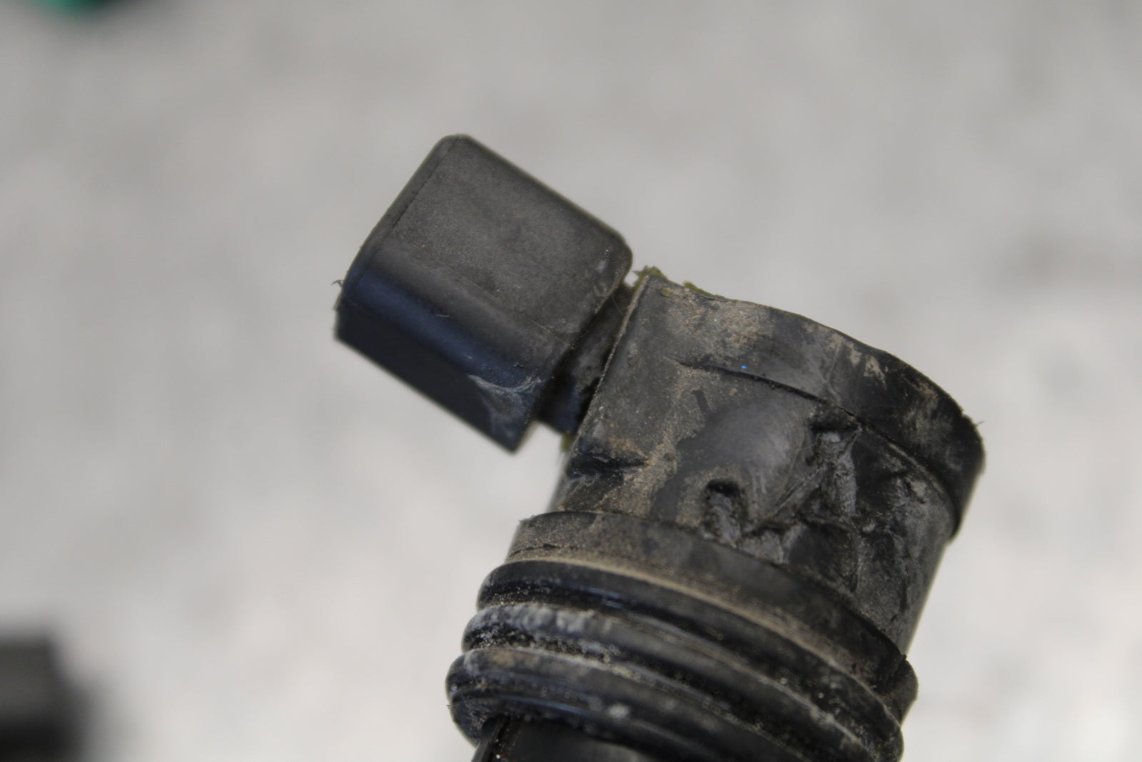 03-04 KAWASAKI NINJA ZX6RR IGNITION COILS COIL SPARK PLUG CAPS BB684