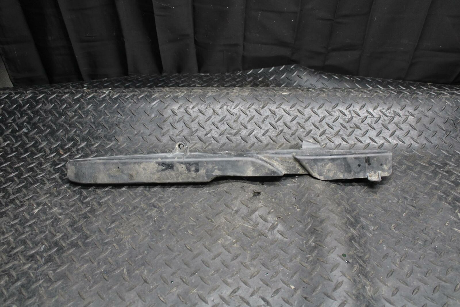 03-04 HONDA CBR600RR REAR BACK DRIVE CHAIN GUARD COVER SHIELD BB200