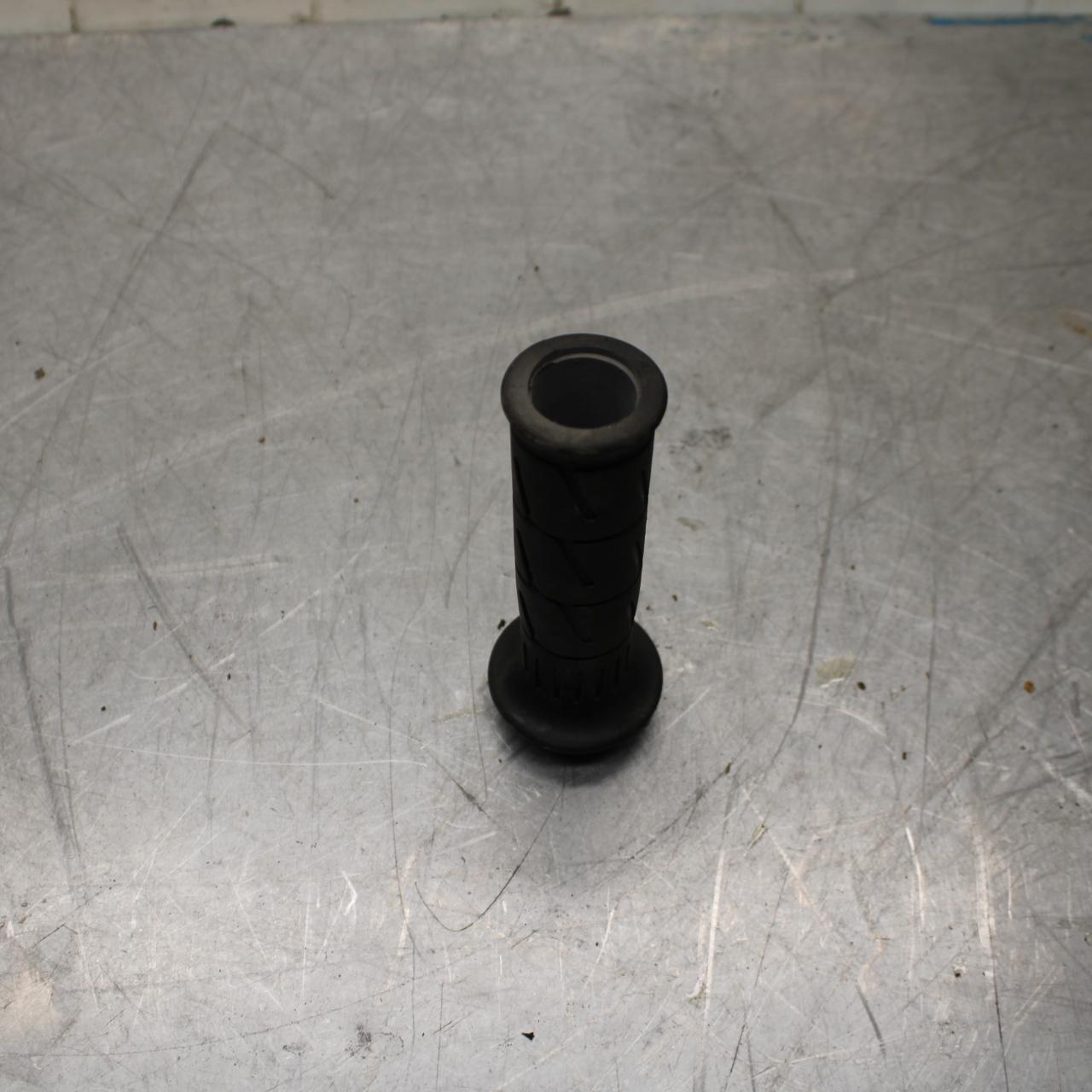 06-07 KAWASAKI NINJA 650R THROTTLE CABLE LINE HOUSING GUIDE BB446