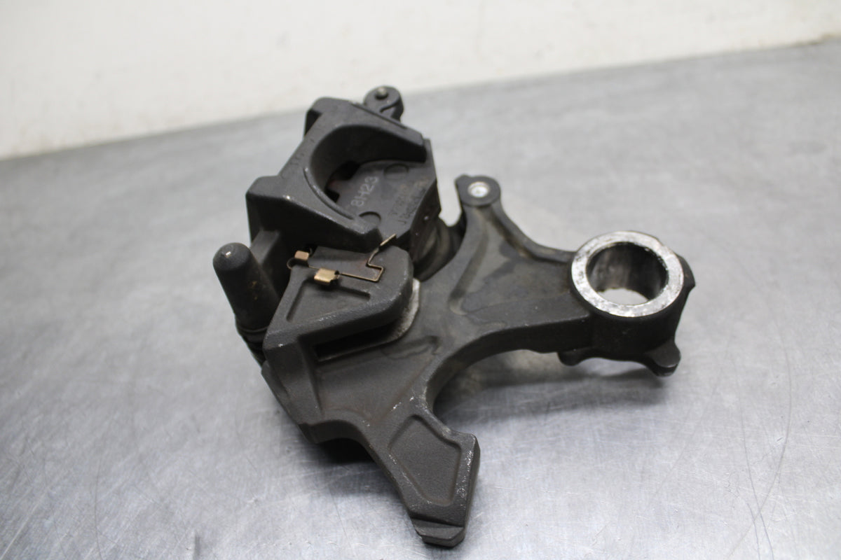 09 SUZUKI GSXR600 REAR BACK BRAKE CALIPER W MOUNT BRACKET BB759