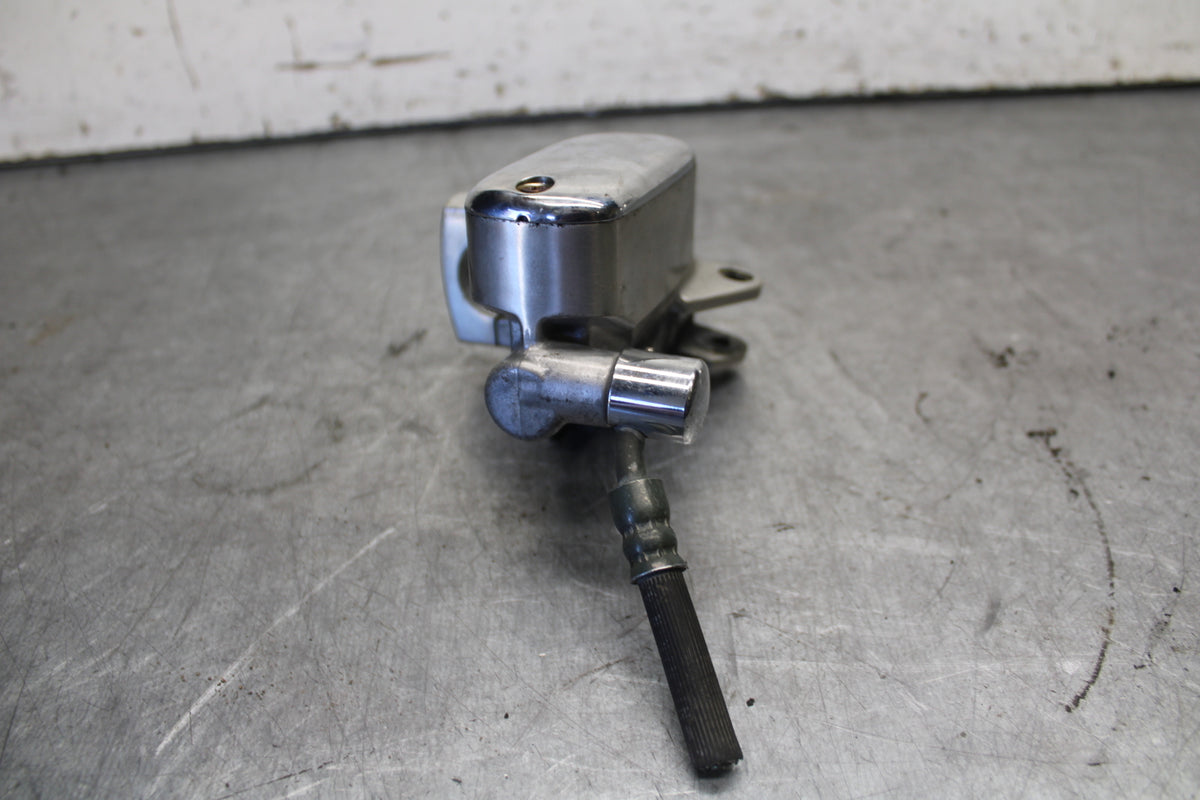 05-06 YAMAHA ROYAL STAR FRONT BRAKE MASTER CYLINDER BB697
