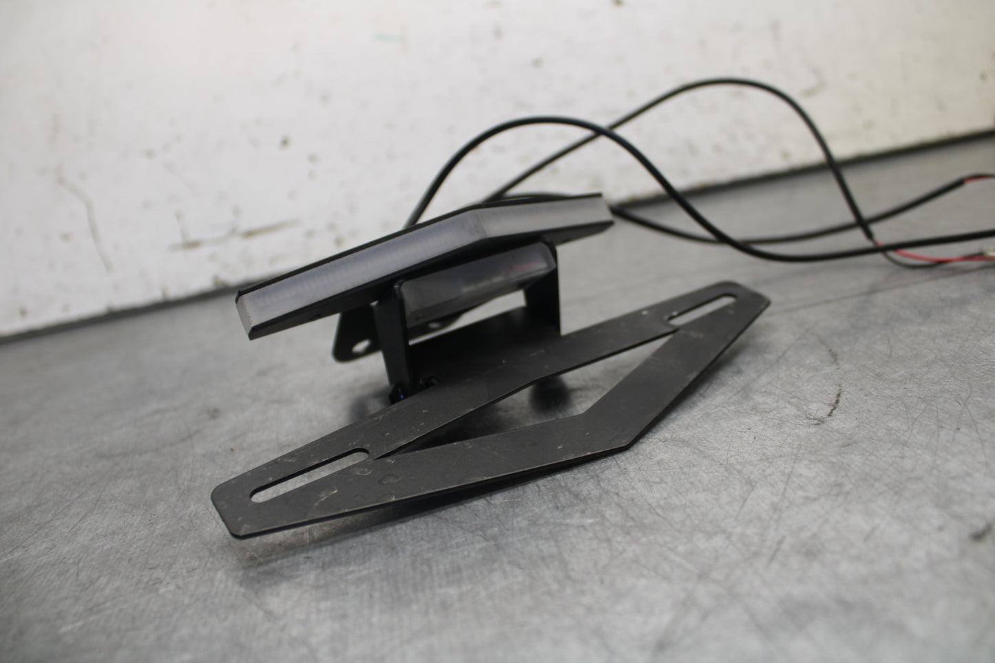 09-12 KAWASAKI NINJA ZX6R AFTERMARKET FENDER ELIMINATOR LICENSE BRACKET   BB698