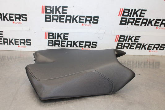 16 APRILIA TUONO V4 1100 FRONT DRIVERS SEAT PAD SADDLE PILLION BB905