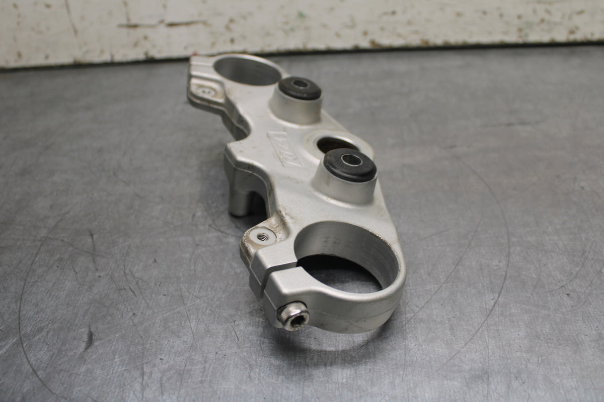 13-16 KTM 390 DUKE FORKS UPPER TRIPLE TREE CLAMP BB748