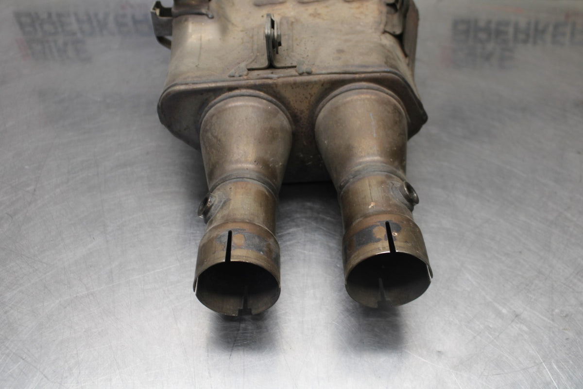 17 YAMAHA FZ10 EXHAUST MIDPIPE MID MIDDLE PIPE BB00