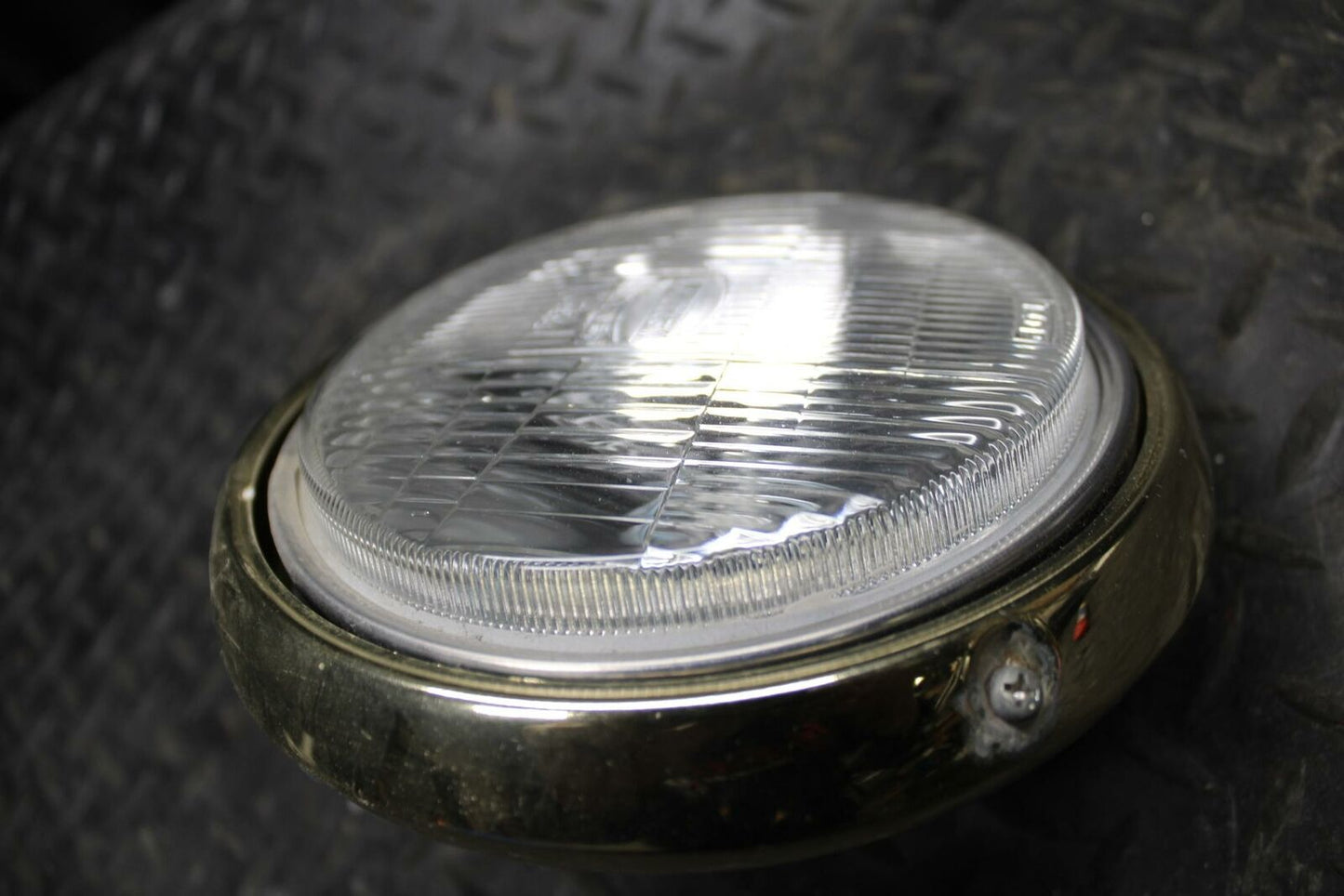 84-85 YAMAHA VIRAGO 1000 SINGLE HEADLIGHT HEAD LAMP LIGHT BB173