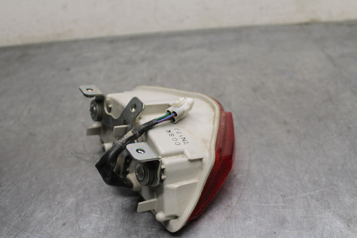 11-17 SUZUKI GSXR600 REAR TAIL TAILLIGHT BACK BRAKE LIGHT BB132