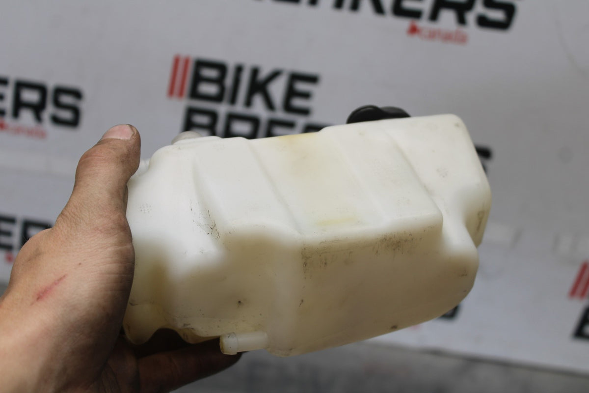 12 TRIUMPH STREET TRIPLE R COOLANT WATER TANK RESERVOIR BOTTLE BB914