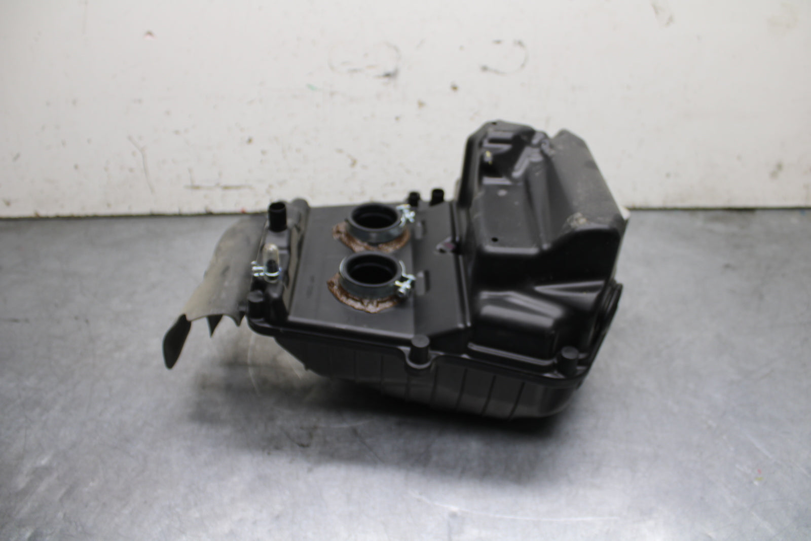 24 KAWASAKI NINJA 500 ABS AIRBOX AIR INTAKE FILTER BOX BB730