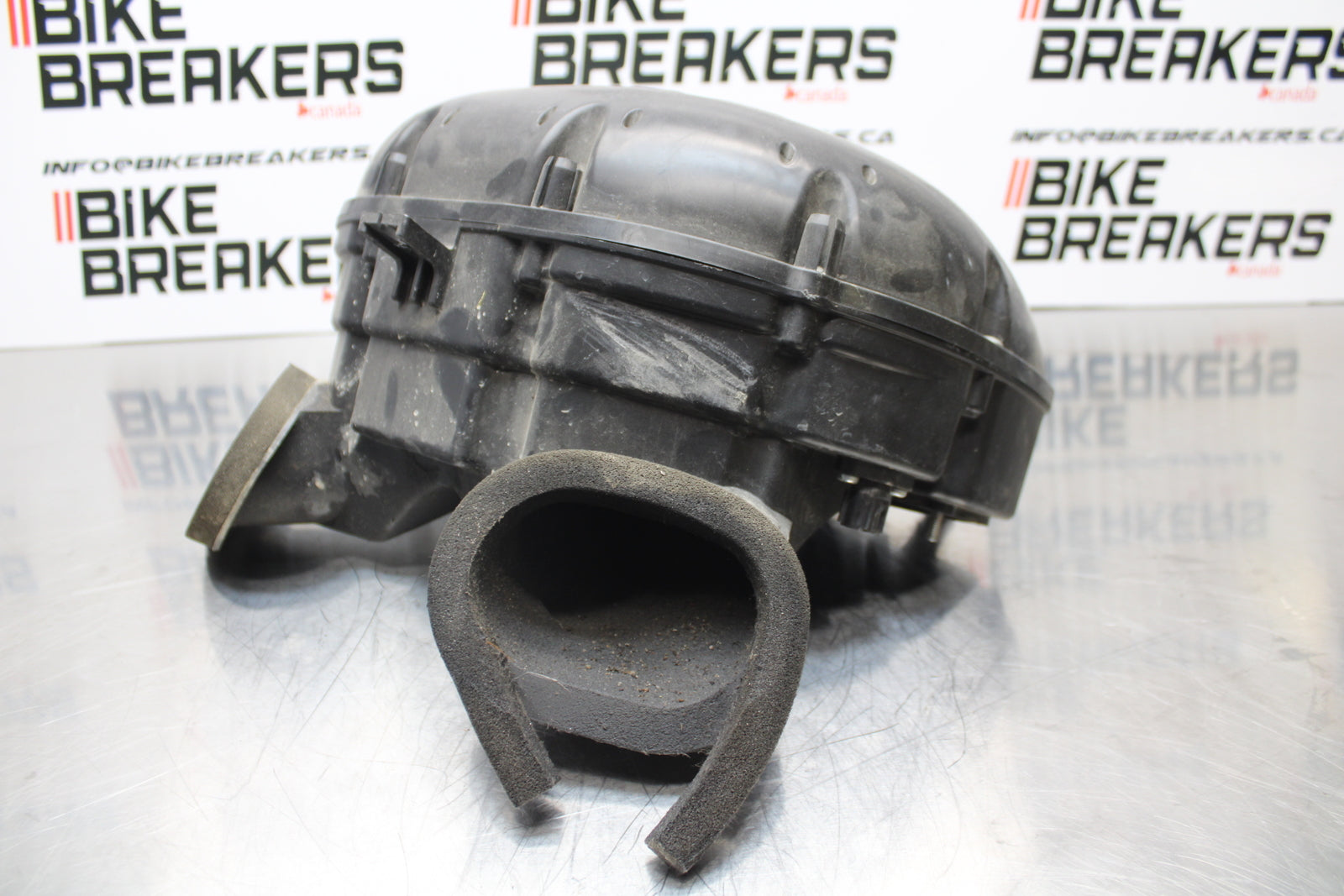 11 SUZUKI GSXR1000 AIRBOX AIR INTAKE FILTER BOX BB142
