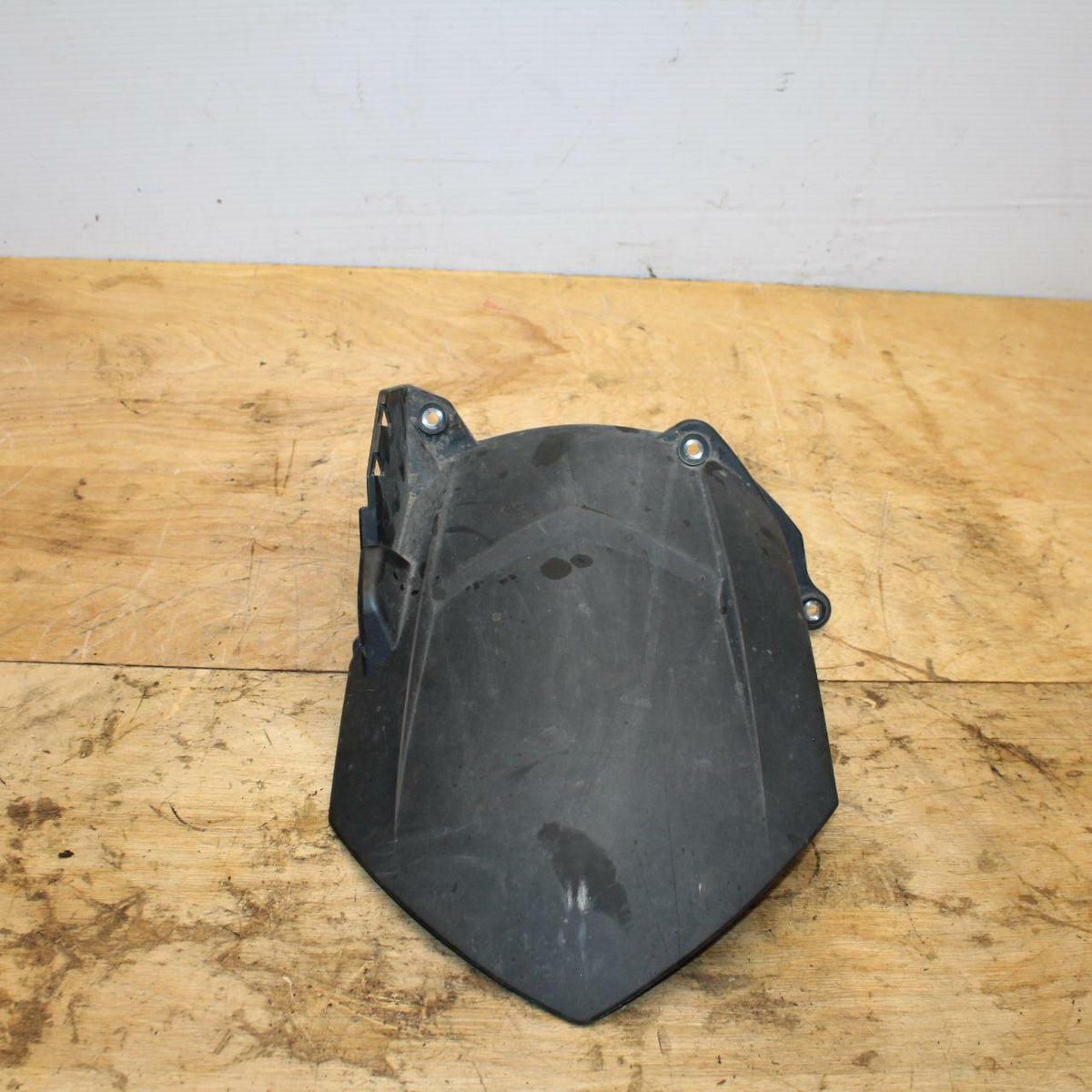 07-08 YAMAHA YZF R1 REAR BACK WHEEL TIRE HUGGER FENDER BB333