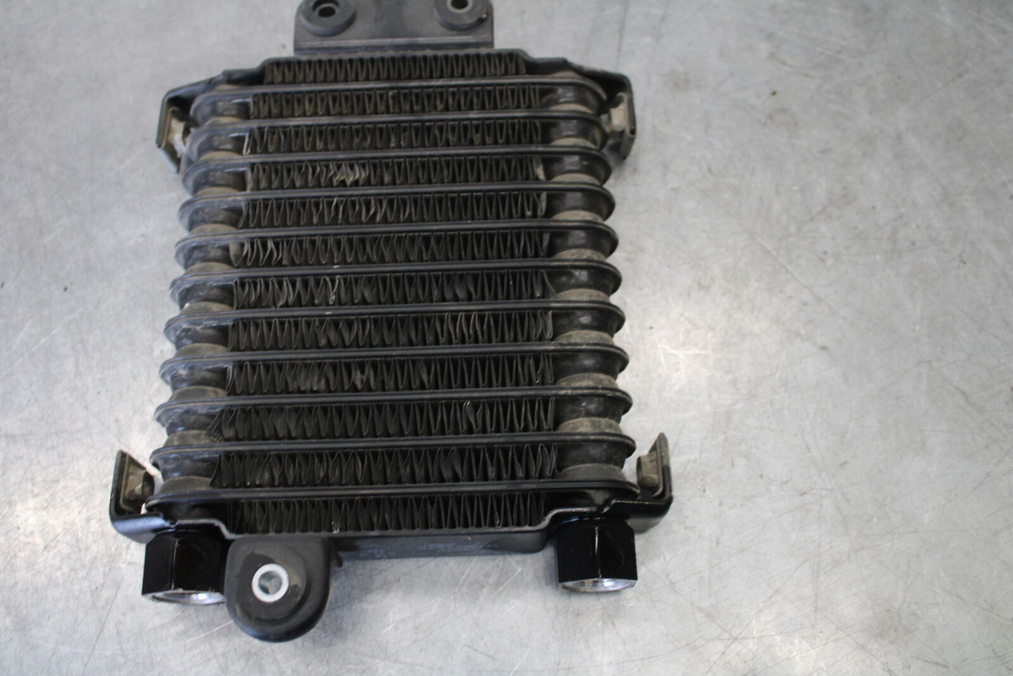 05-09 SUZUKI BOULEVARD C90 ENGINE MOTOR OIL COOLER BB692