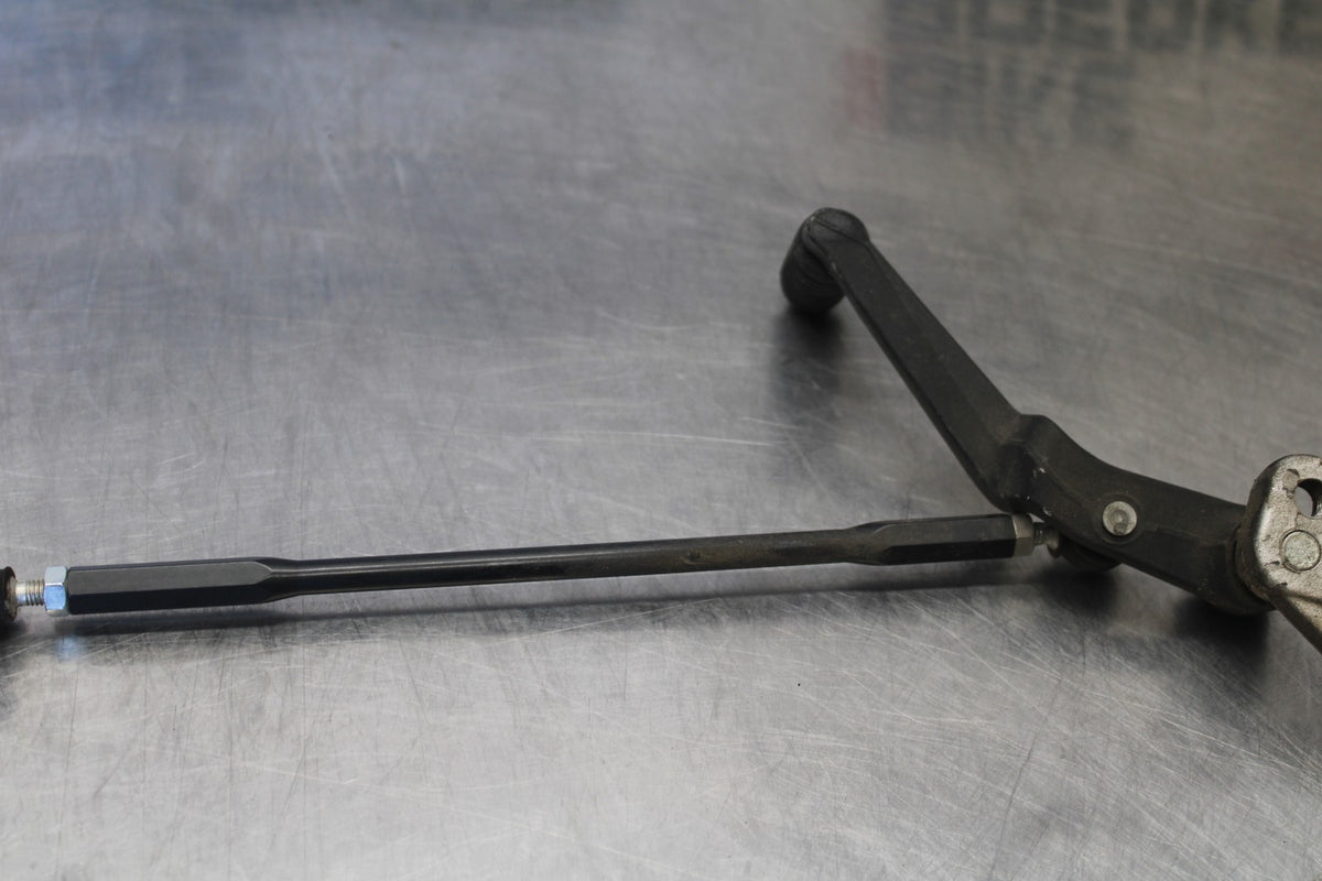 18 SUZUKI GSXR750 SHIFTER LINKAGE SHIFT LINK PEDAL BB891