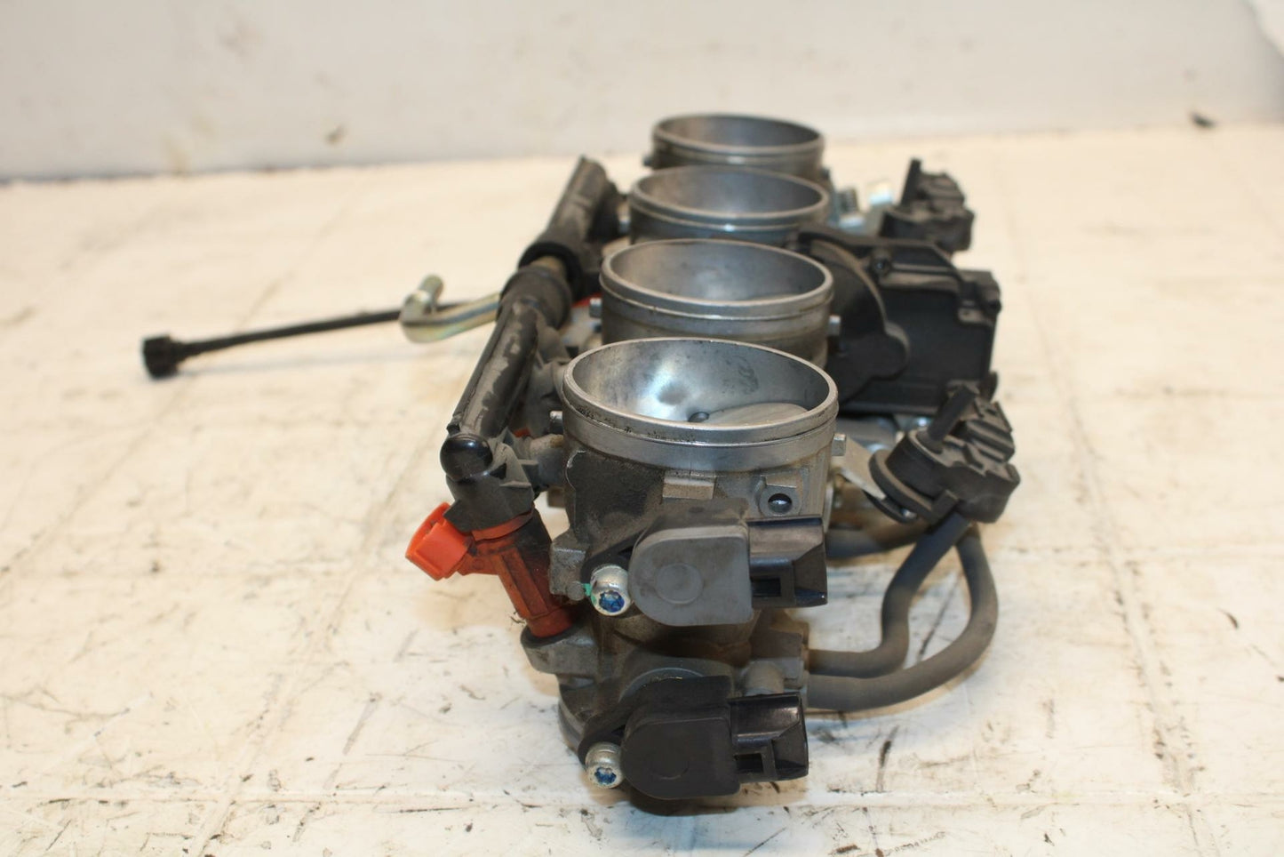 13-18 KAWASAKI NINJA ZX6R MAIN FUEL INJECTORS / THROTTLE BODIES BB409