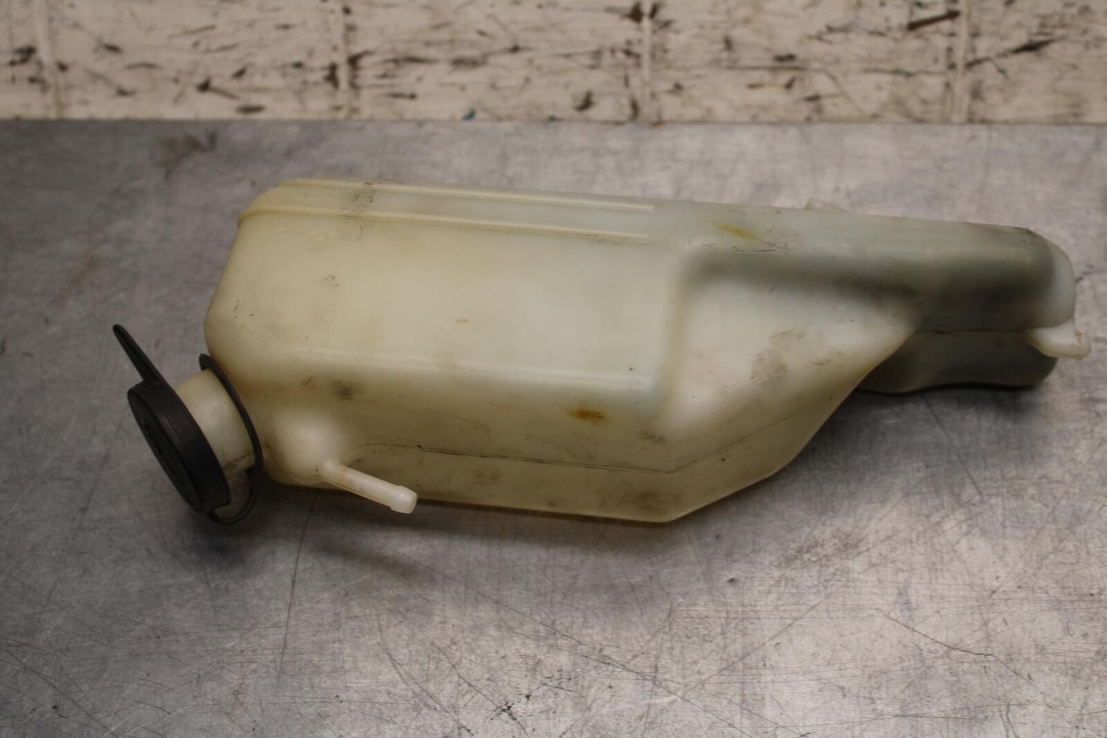 2000 Honda Super Hawk 1000 VTR1000F COOLANT WATER TANK RESERVOIR BOTTLE BB577
