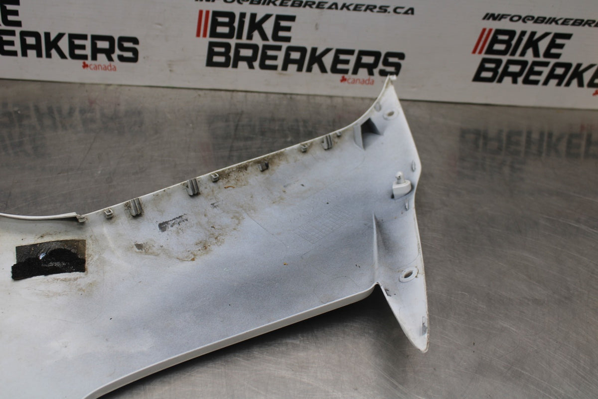 11-24 SUZUKI GSXR750 RIGHT MID UPPER SIDE FAIRING COWL PLASTIC BB871