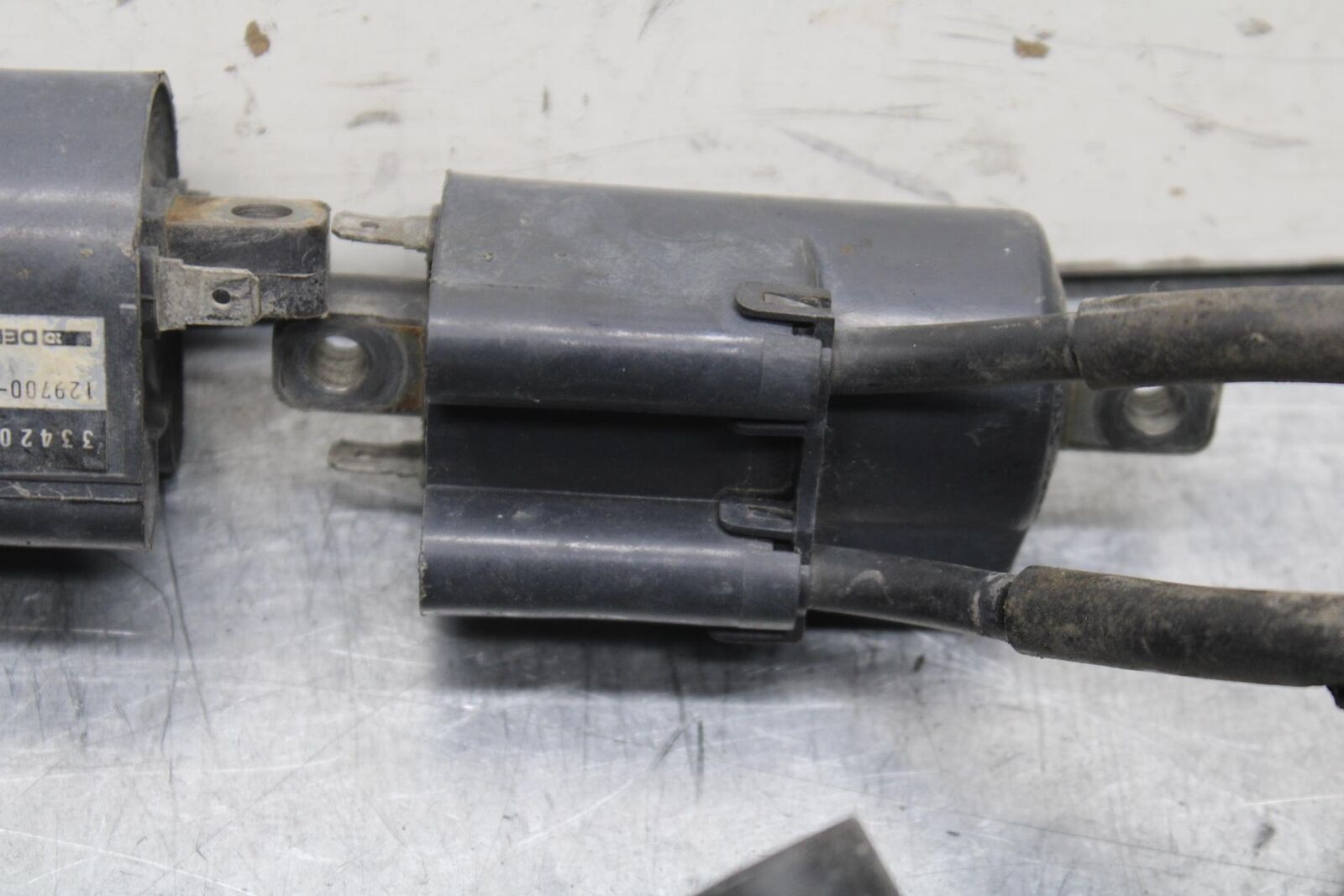 1988 Suzuki Katana 600 GSX600F IGNITION COILS COIL SPARK PLUG CAPS BB94