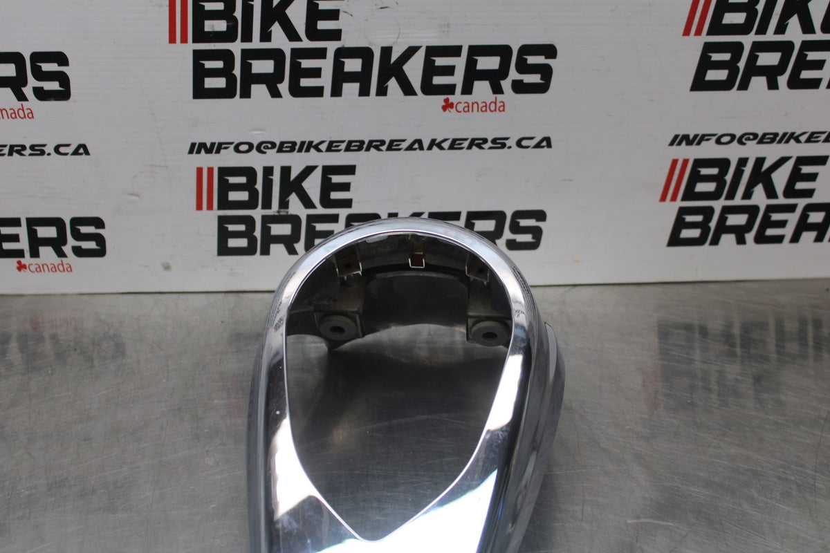 06 KAWASAKI VULCAN 900 GAS TANK CAP COVER TRIM PANELCOWL FAIRING BB799