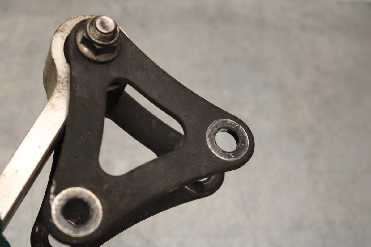 2012 Triumph Daytona 675R REAR DOGBONE SHOCK LINKAGE LINK BB589