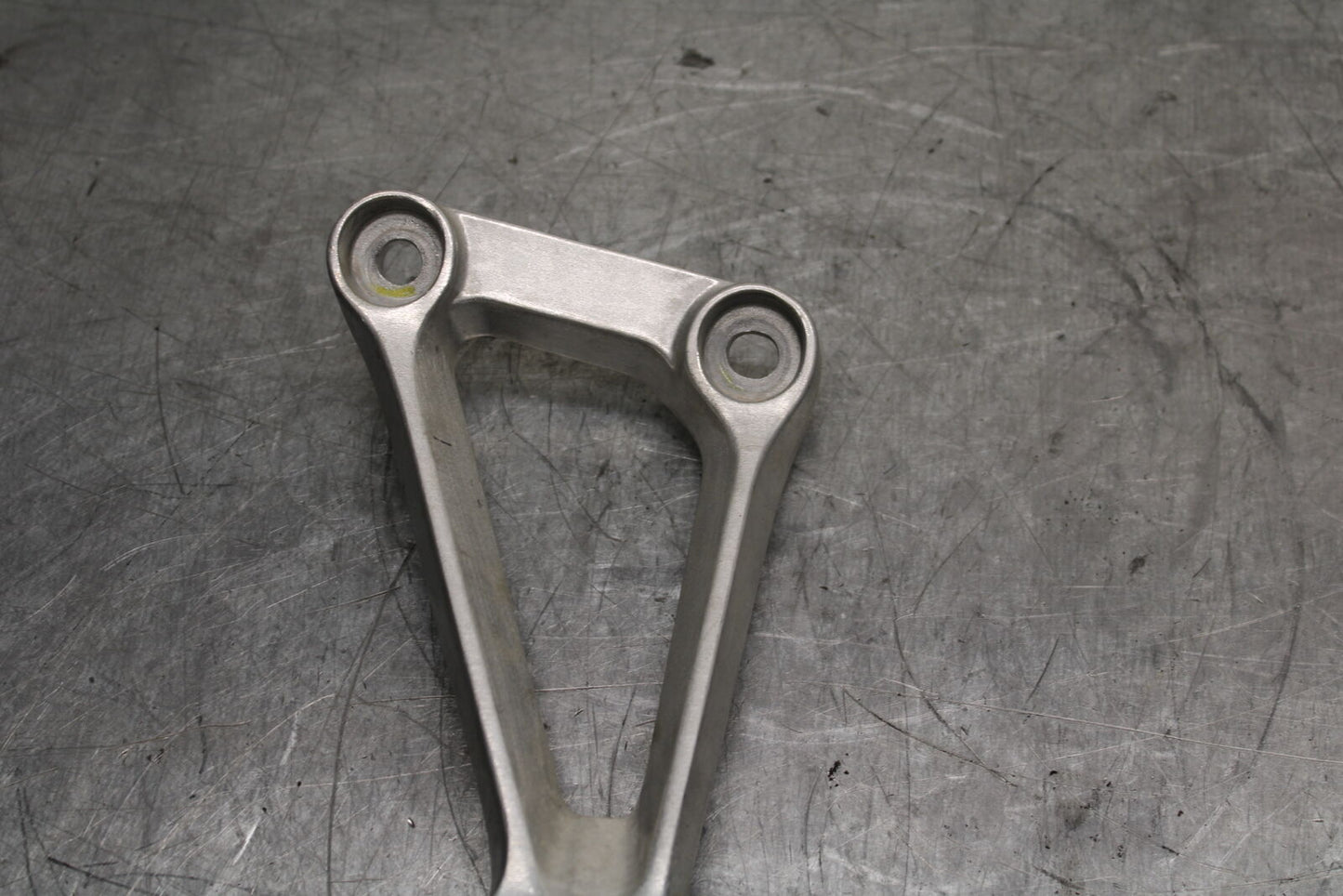15-16 HONDA CB300F REAR BACK PASSENGER PEG SET PAIR BB740