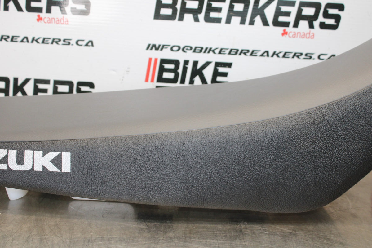 08-23 SUZUKI DRZ400S FRONT REAR SEAT SADDLE NEW TAKE OFF BB00
