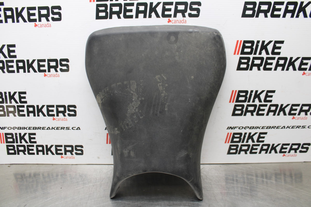 05 YAMAHA YZF R6 FRONT DRIVERS SEAT PAD SADDLE PILLION BB814