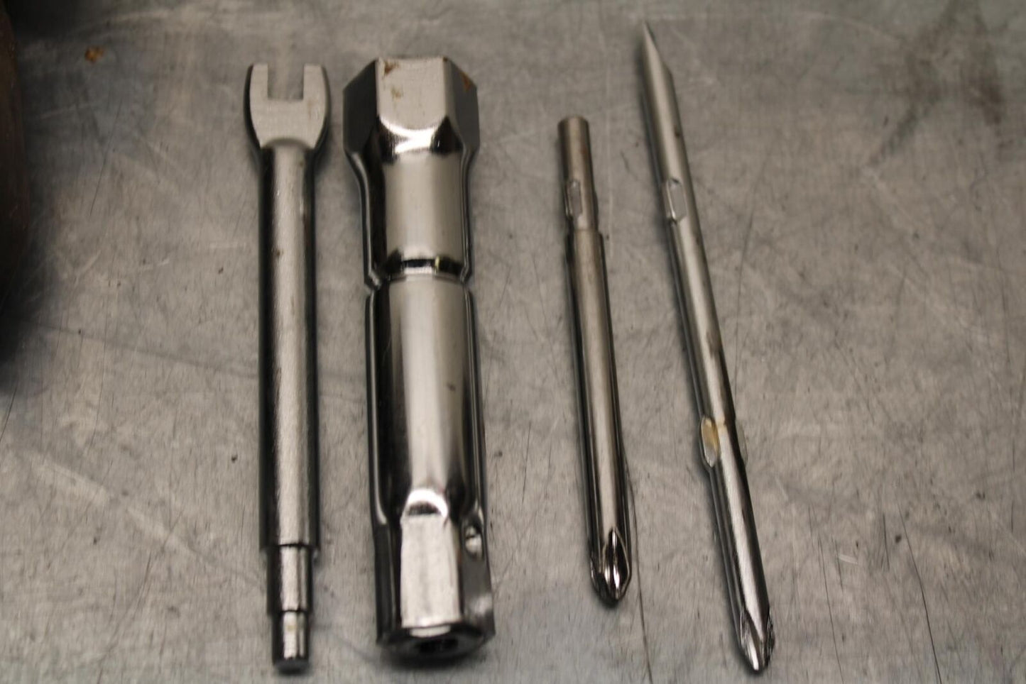 2005 Kawasaki Vulcan 1500 Classic STOCK TOOLS OEM TOOL BAG KIT SET BB576