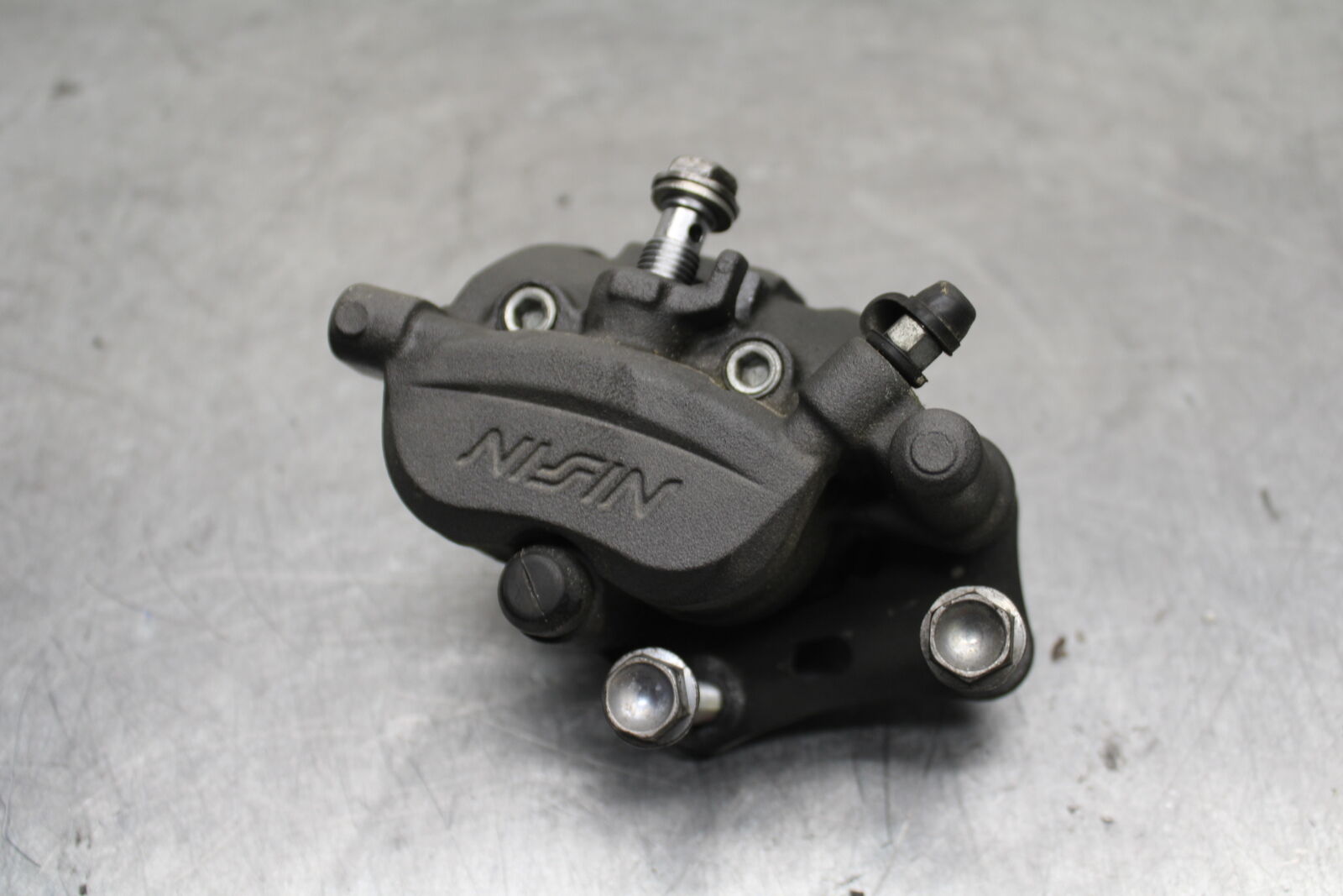 19-22 KAWASAKI Z400 RIGHT FRONT BRAKE CALIPER BB738