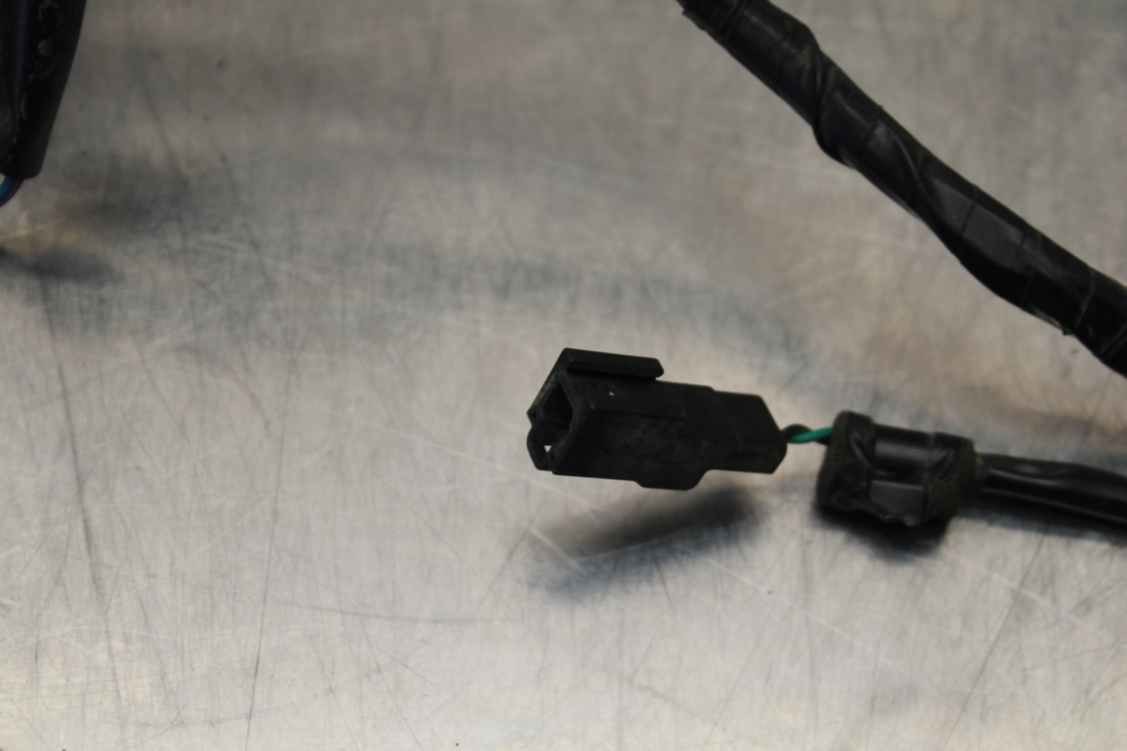 04-05 KAWASAKI NINJA ZX10R HEADLIGHT SPEEDO GAUGES WIRING HARNESS LOOM BB163