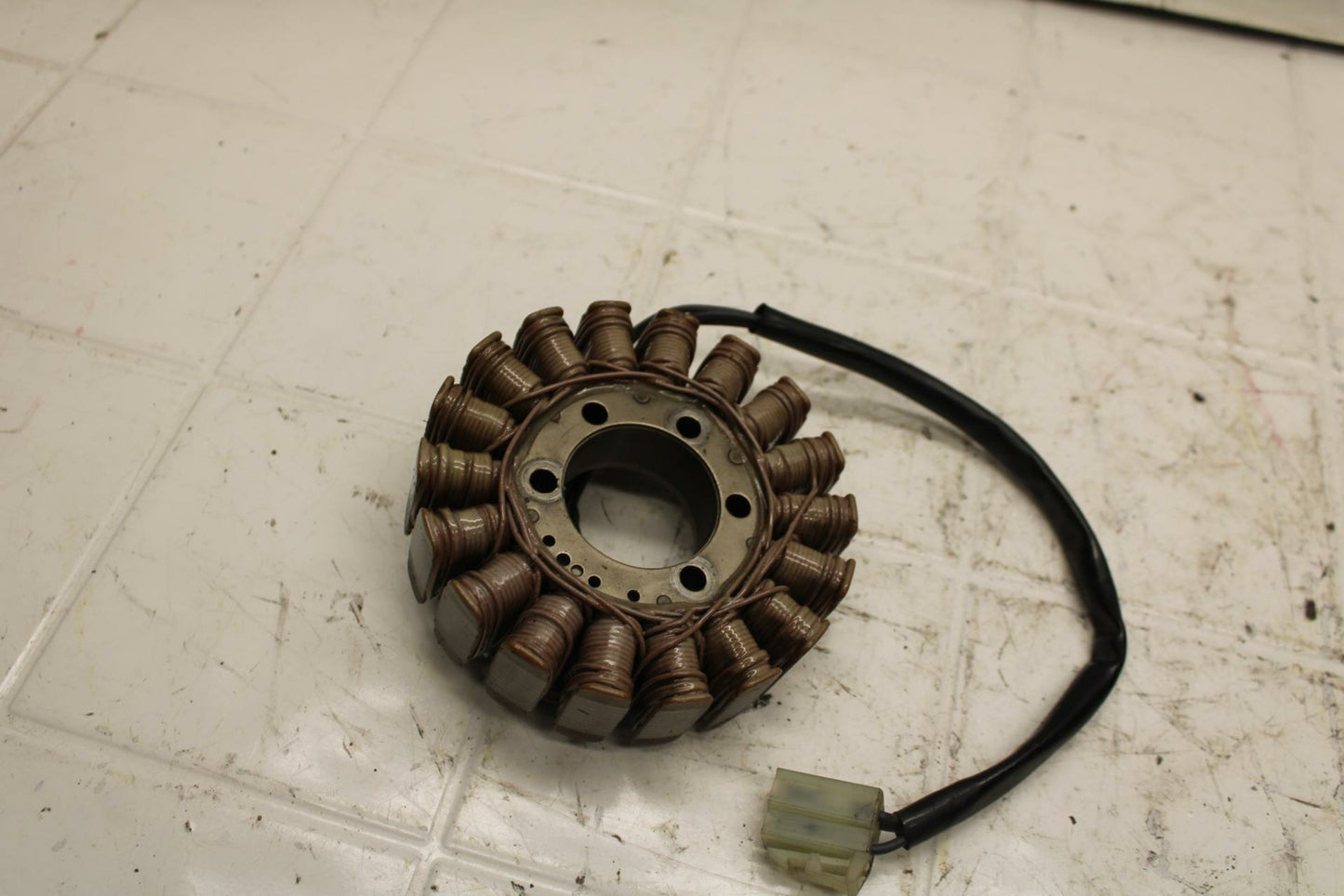 04-05 SUZUKI GSXR600 STATOR GENERATOR ALTERNATOR MAGNETO BB20