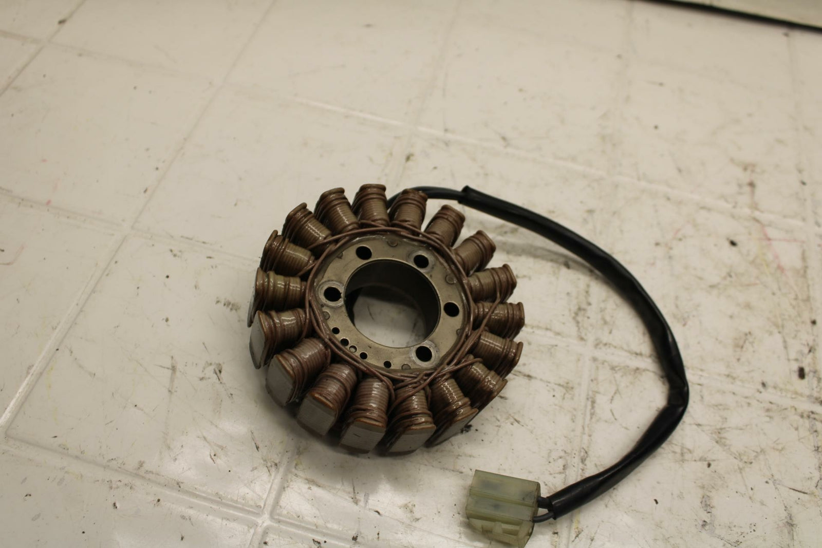 04-05 SUZUKI GSXR600 STATOR GENERATOR ALTERNATOR MAGNETO BB20