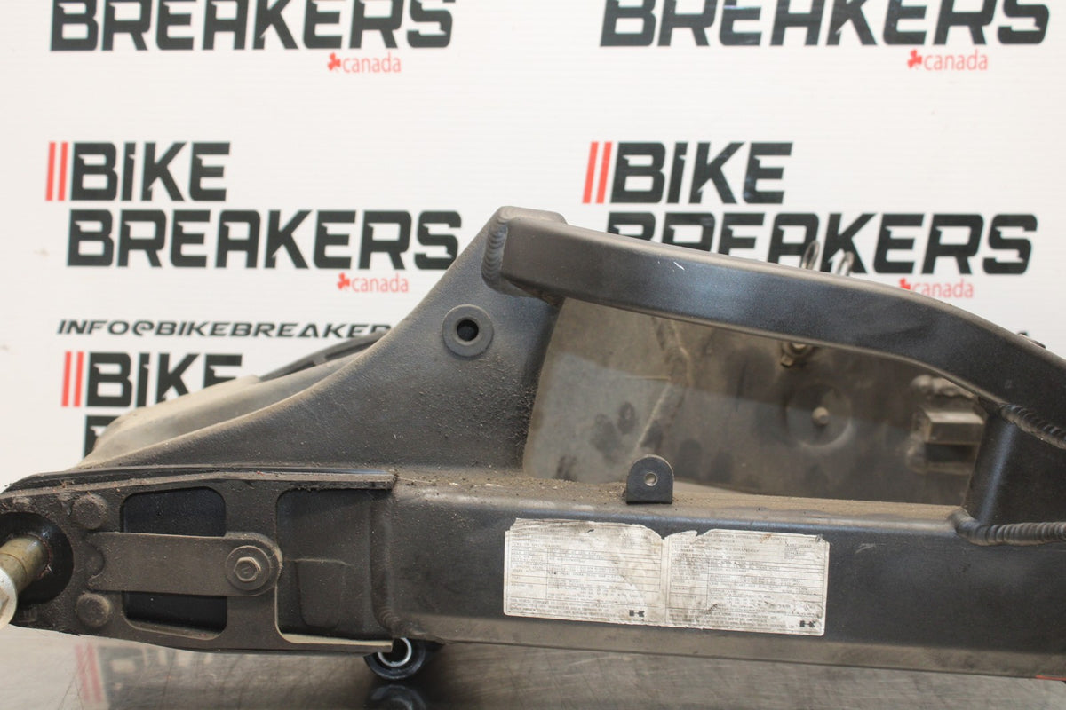 07-08 KAWASAKI NINJA ZX6R REAR SWINGARM BACK SUSPENSION SWING ARM BB199