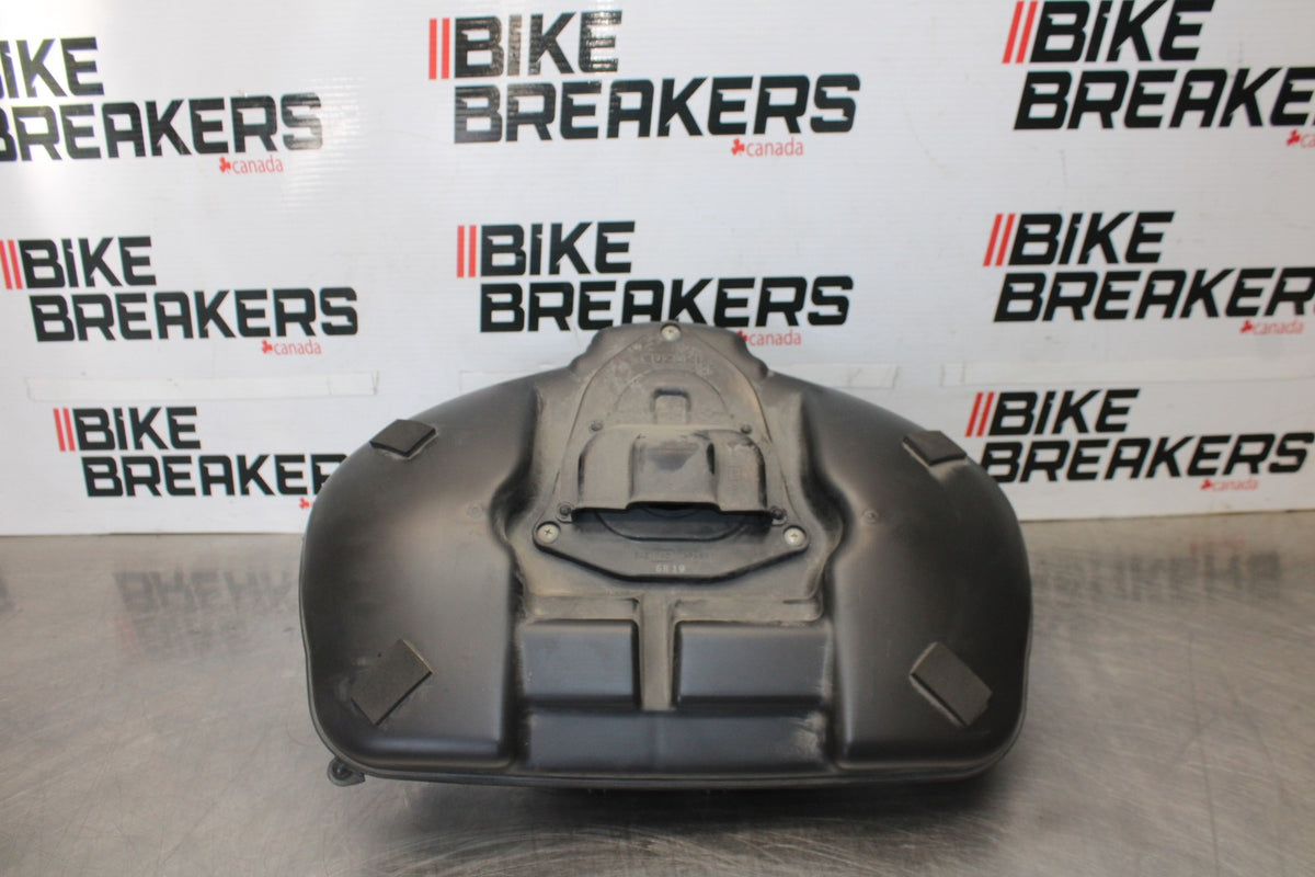 05-09 SUZUKI BOULEVARD C90 AIRBOX AIR INTAKE FILTER BOX BB918